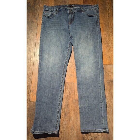 KUT from the Kloth Catherine Boyfriend Jeans - Medium Wash - Size 16 - Picture 1 of 5
